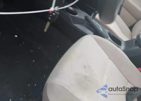 2013 Toyota Rav4 Le z USA, uszkodzony, nr VIN JTMZFREV9D5004104